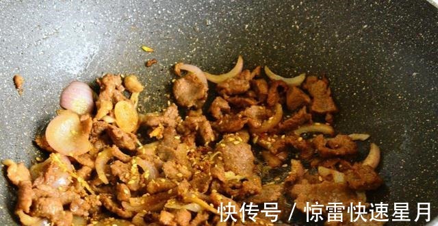 一冷一热|超下饭的孜然羊肉,美味鲜香,营养丰富,不膻不柴,快来学一学!