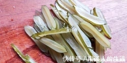 立夏后女人要多吃这碱性食物，五块钱一盘，排毒清肠的“美容菜”