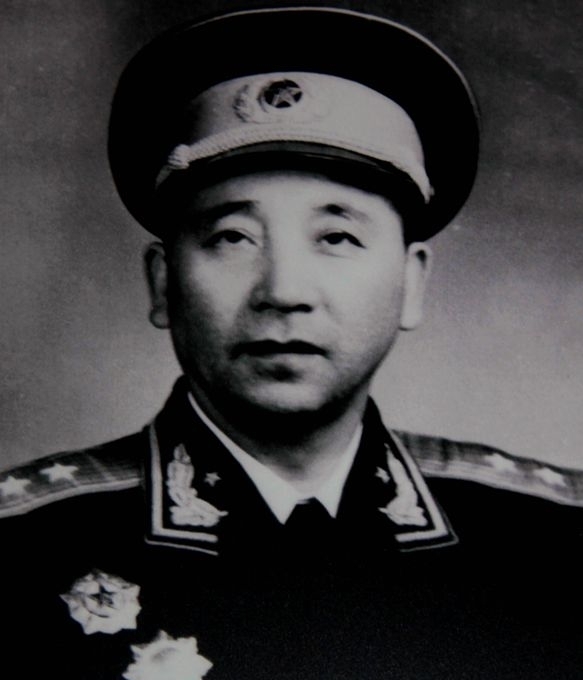 开国中将中,谁的成就最高?这4人不分伯仲