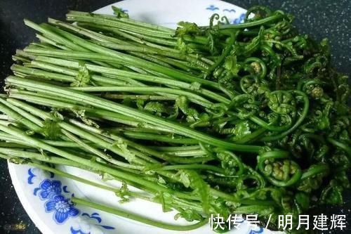 肝脏|提醒：肝不好的人，尽量别碰这两种蔬菜，可能会伤肝，别不当回事