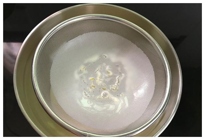 想吃蛋挞不用买,教你懒人快手做法,香酥嫩滑无添加,比买的好吃