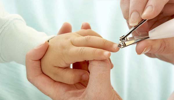 妙招|孩子指甲有白点,有寄生虫?缺维生素?都不是,跟一个坏习惯有关