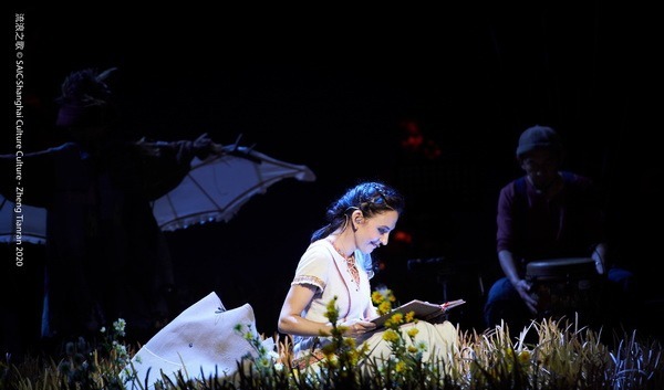 音乐|剧评|《流浪之歌·河乐队》童话里的老友记