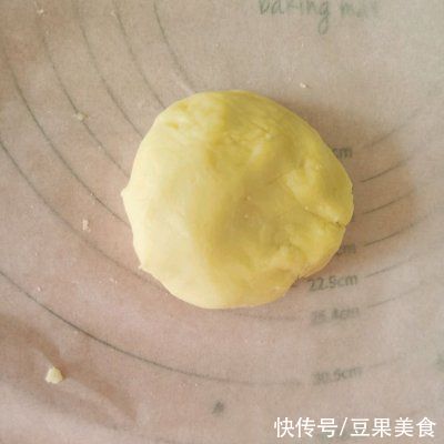 别怪我没提醒你，这道酥皮泡芙一吃就上瘾