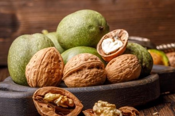 浓茶|常吃核桃好处多多,但要牢记4大禁忌,吃错了还影响健康