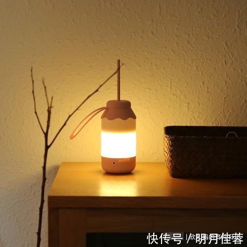 出院|“最卑微宝宝”火了,小夫妻出院将宝宝落在医院,护士:心真大!