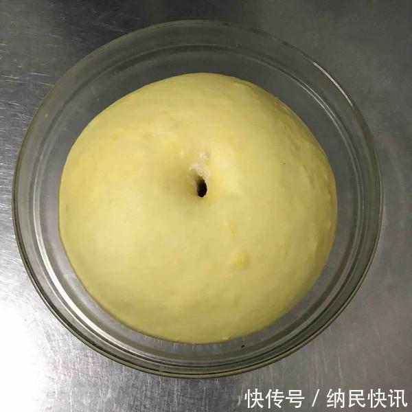 南瓜银耳吐司最好吃的做法，简单美味又馋人，看看你喜欢吃不