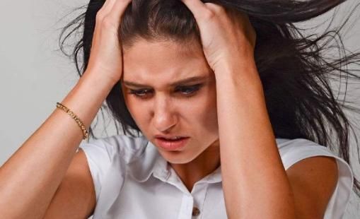  管住|气血不足的人，4种食物再馋也要管住嘴，不然早衰死盯着你不放！