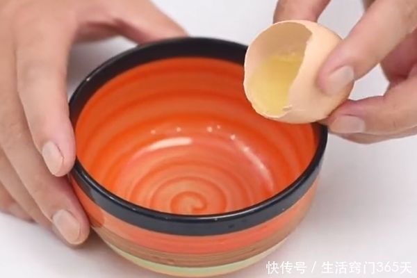 鸡蛋清|鸡蛋清和洗衣液混合在一起,真是太厉害了,解决了家家户户的烦恼