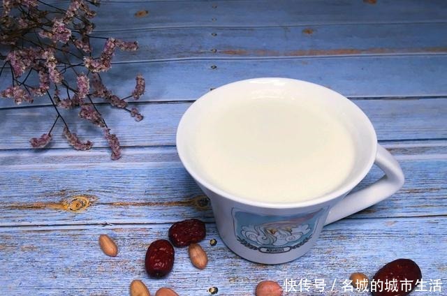 身边的天然“安眠药”找到了，晚上喝一杯，安神静心，一觉到天亮