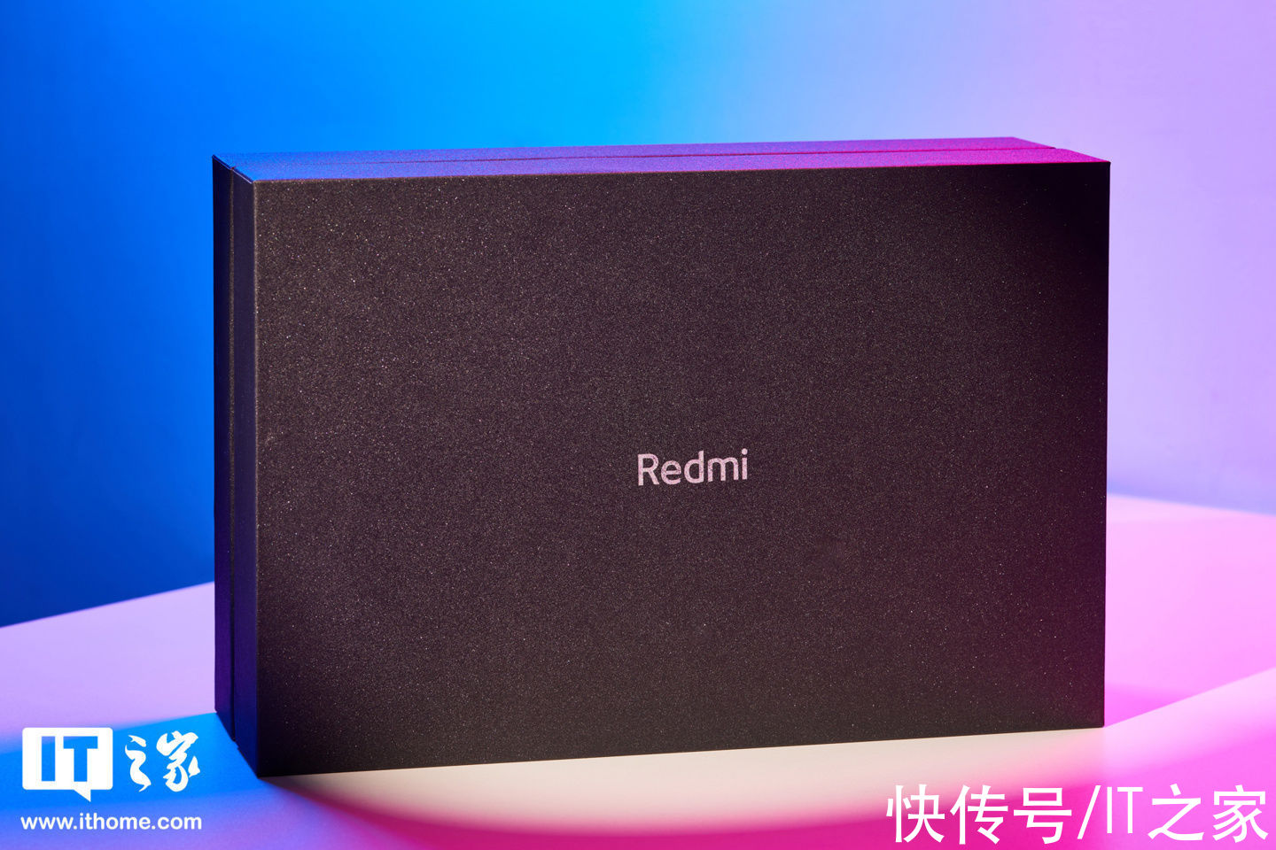 k50|Redmi K50电竞版发布会邀请函图赏，内含AMG赛车模型