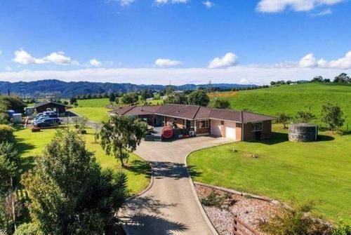 租房|全球最“无奈”国家,房产几乎被中国人买断,当地人只能租房住