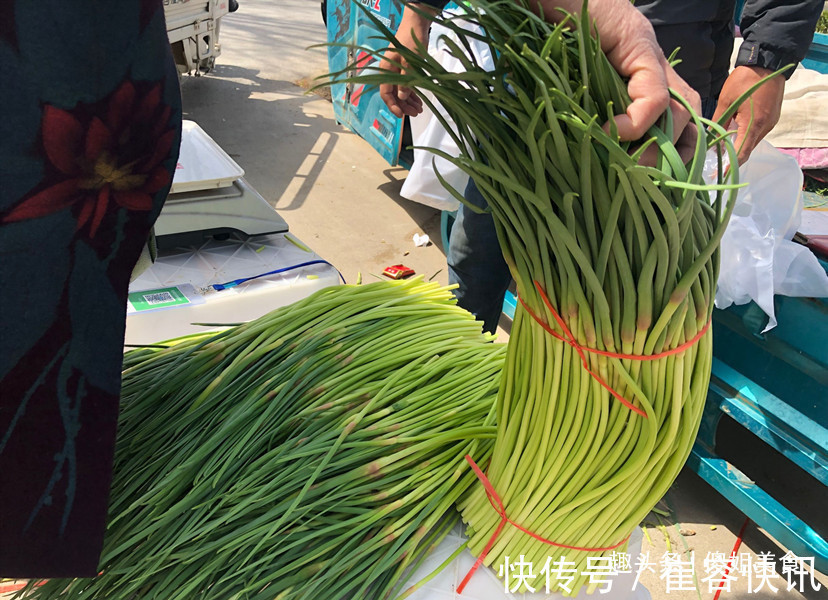 同样是蒜苔,“绿头”和“红头”有啥区别知道以后就别乱买了