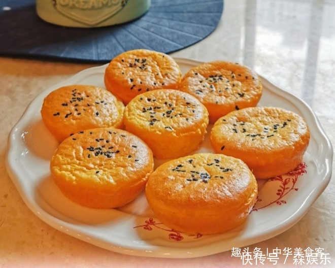 1碗面粉，5个鸡蛋，教你在家做鸡蛋糕，香甜松软，营养又美味！