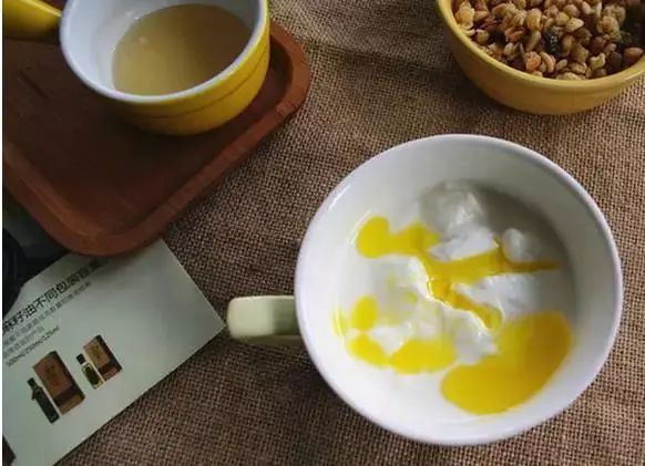 血脂升高|血脂高不高,看脸上三个地方就知道,降血脂四种食物一口别吃