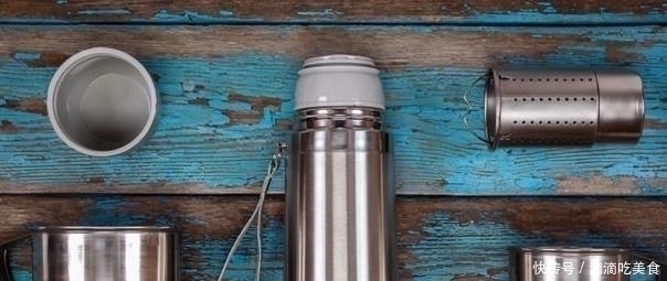 毒水|“夺命保温杯”被曝光,放入热水出来却是毒水,很多家长仍在购买