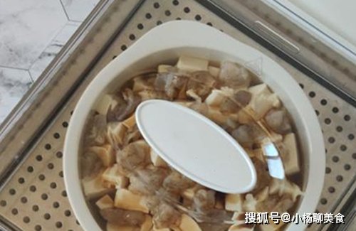 家里有娃请注意，这菜多给孩子做，增强记忆含钙高，吃着比肉都好