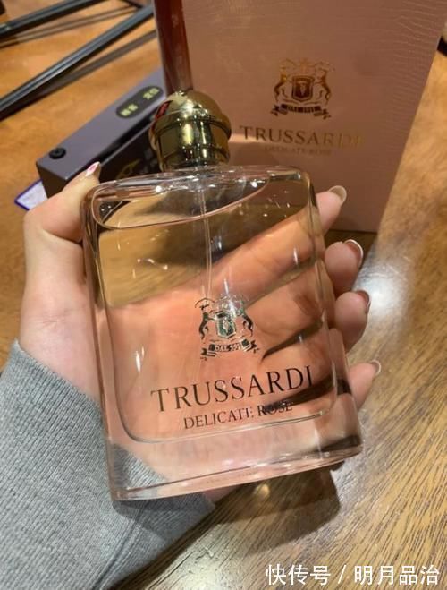 品位|正所谓闻香识女人,有品位的女人都会选这几款香水,低调又有韵味