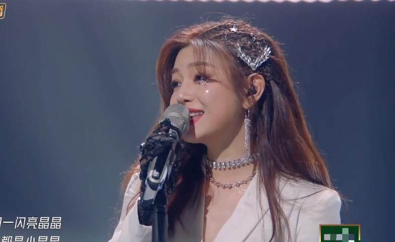 无美颜镜头怼|37岁陈妍希录节目,无美颜镜头怼脸拍时,这颜值确定没开玩笑?