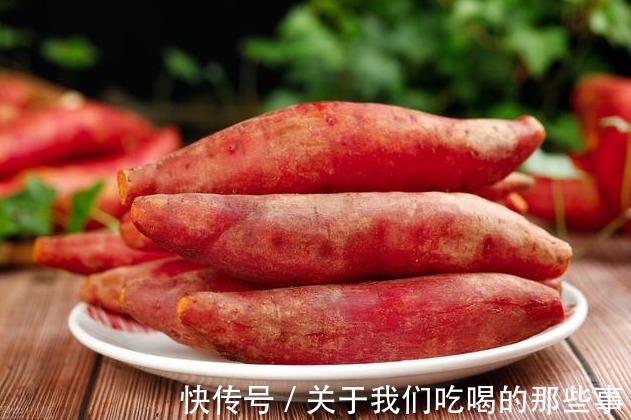 红薯直接蒸，难怪不软不甜！教你正确做法，个个流糖汁，比烤的香