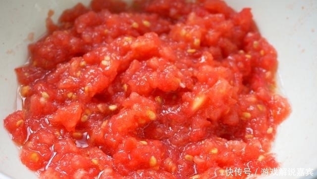 三伏天最爱这素馅饺子,鲜嫩可口,5块钱做一锅,比肉馅还受欢迎