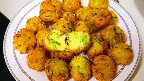 丸子外酥|不管炸什么丸子,牢记“3要点”,丸子外酥里嫩,凉了也不硬,特香!