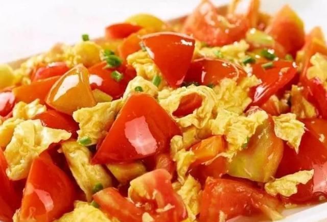 西红柿炒鸡蛋|医生西红柿炒鸡蛋不能搭配此物毒性很大，对身体有害无利