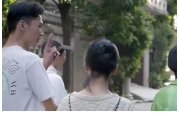 小伙子月薪一万，在深圳能过什么样的生活？周迅都感到惊讶