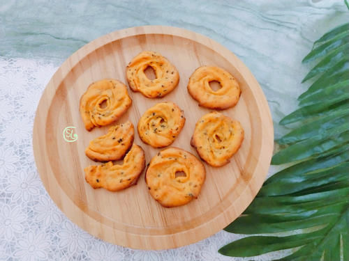  家里有红薯的试试这种新吃法，无水无油无糖，个个外酥里软，好吃