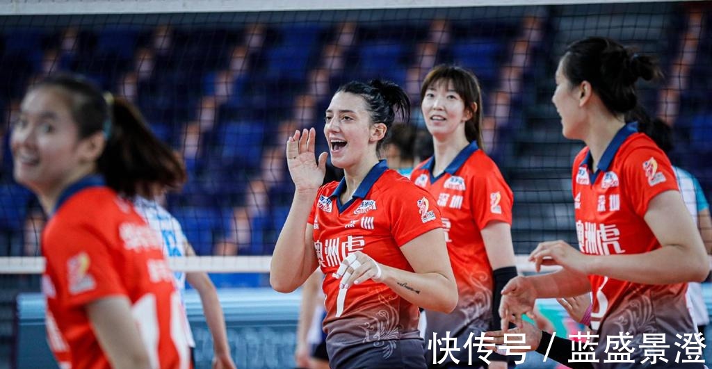 得分|女排联赛1日第六场江苏女排3-1取得4连胜，局末一波11-0太精彩！