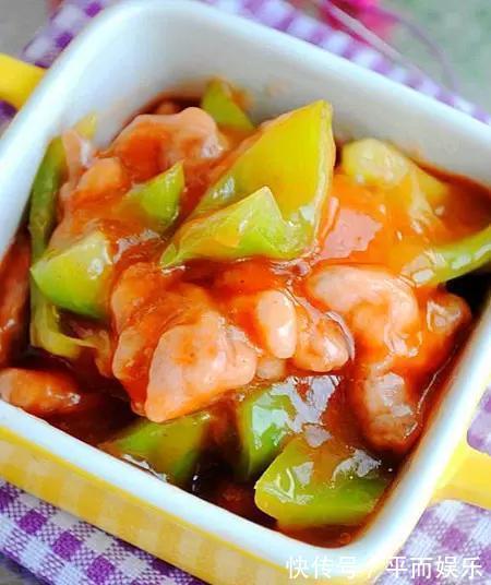 寒冷的冬季吃点热菜,很不错暖胃又暖身,营养又美味,最适合冬天