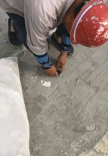 |搞笑GIF:晚上女神突然发了一张图过来 她是不是在暗示我什么