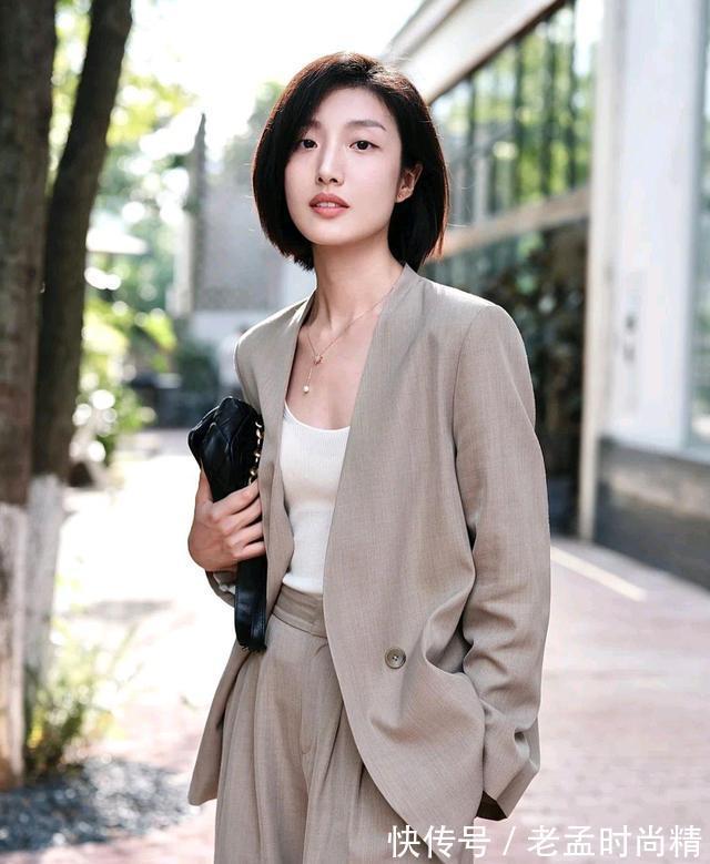 中性|如果觉得穿腻了别的穿搭风格,那就可以细细品味一番中性风穿搭