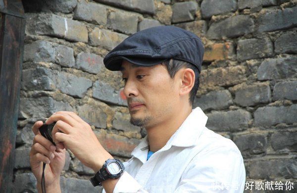 山丹丹开花红艳艳|“放羊娃”阿宝：真实身份被揭穿，“草根歌王”的神话也就破灭了