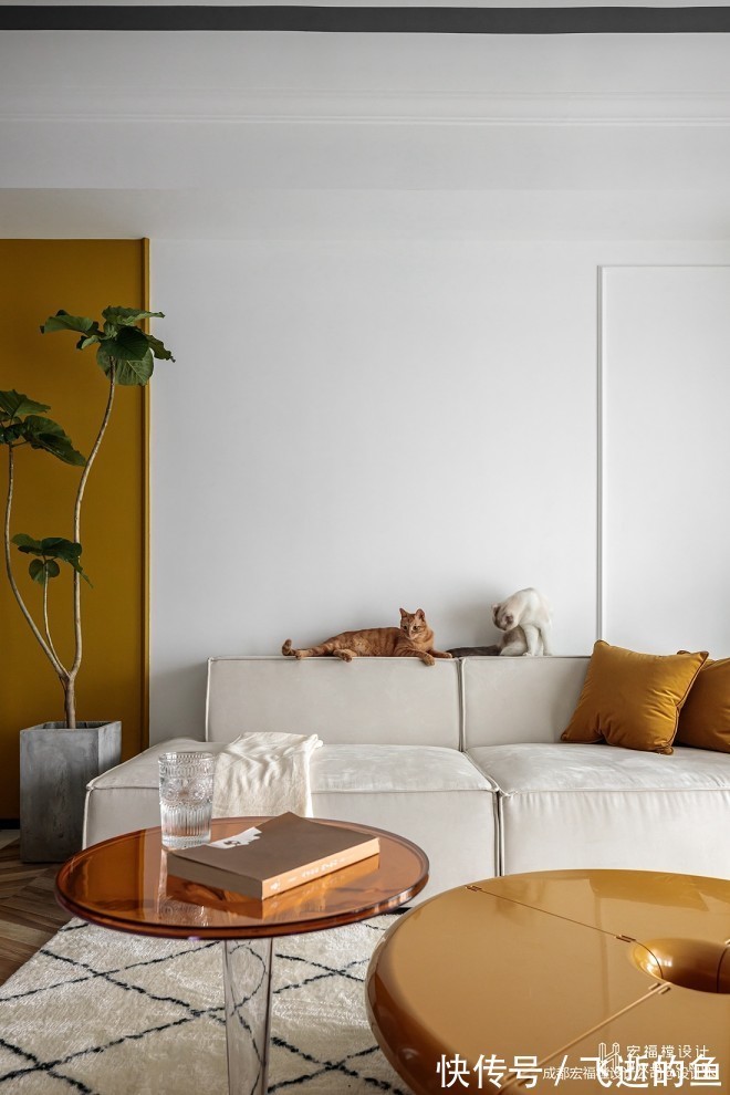 轻食简餐|90平米2居室如何做到潮流混搭风