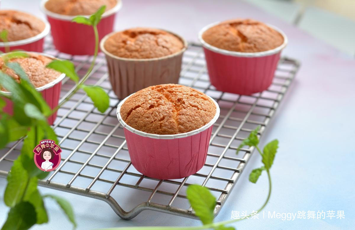 3个鸡蛋做出9个蛋糕，松软细腻微甜，孩子的早餐和零食全有了