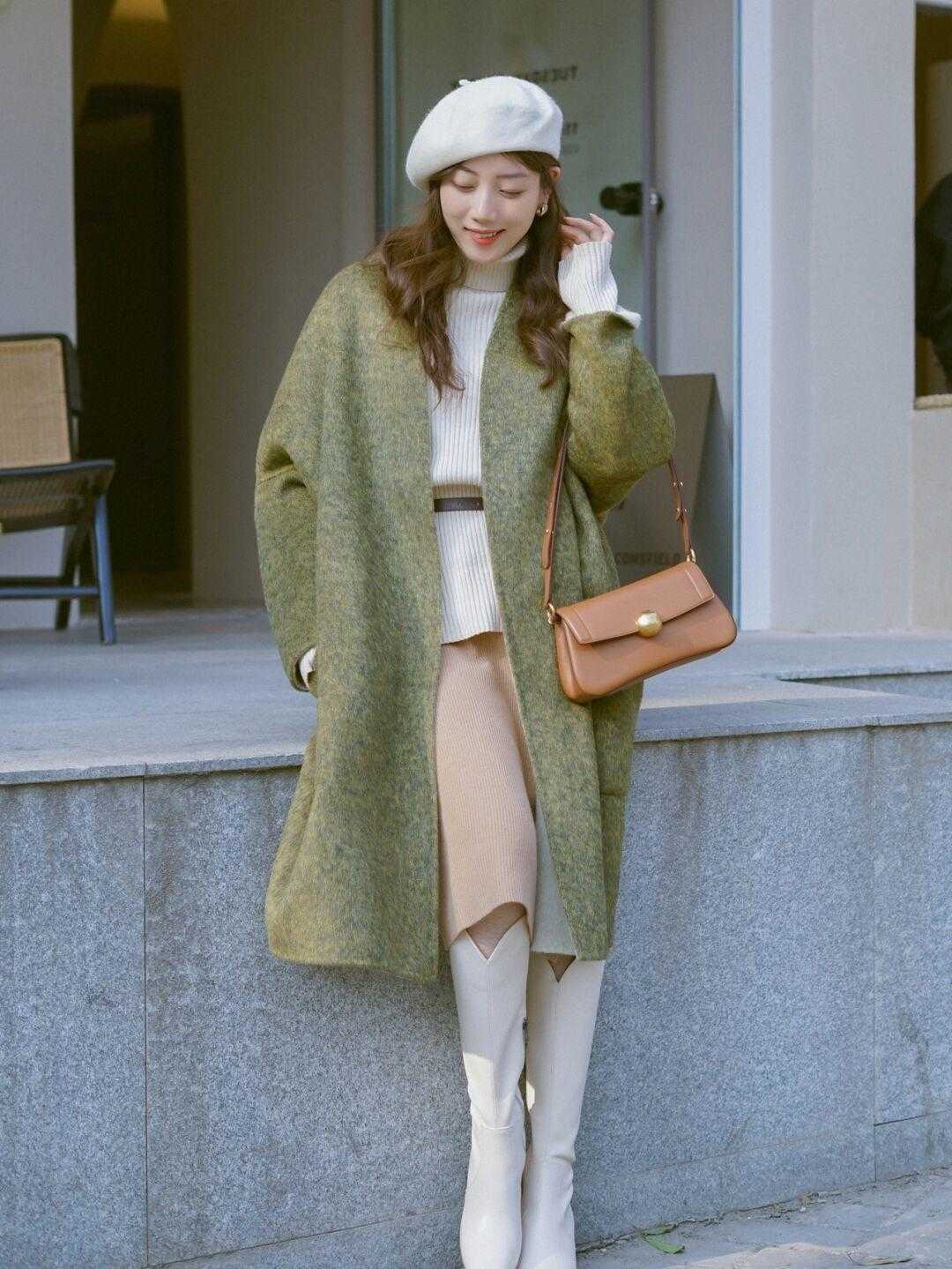 大衣|气质女人都爱“廓形大衣”,这么搭优雅显气质,微胖也能穿