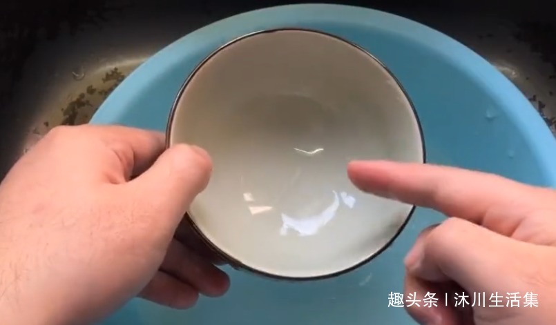 洗完土豆丝的水，一滴也别倒了，用途花钱都难买，看完感觉赚大了