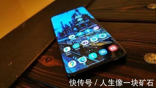 三星s20|发布不到一年下跌2411元，256GB+5000mAh，5G旗舰无奈为新机让路