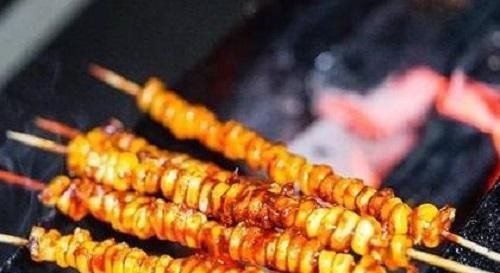 吃烧烤“最不划算”的4种食材,点2种以上,老板人傻钱多