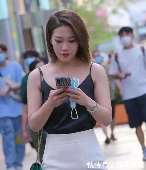 黑白风 时尚黑白风穿搭,性感吊带搭包臀鱼尾裙,优雅又气质