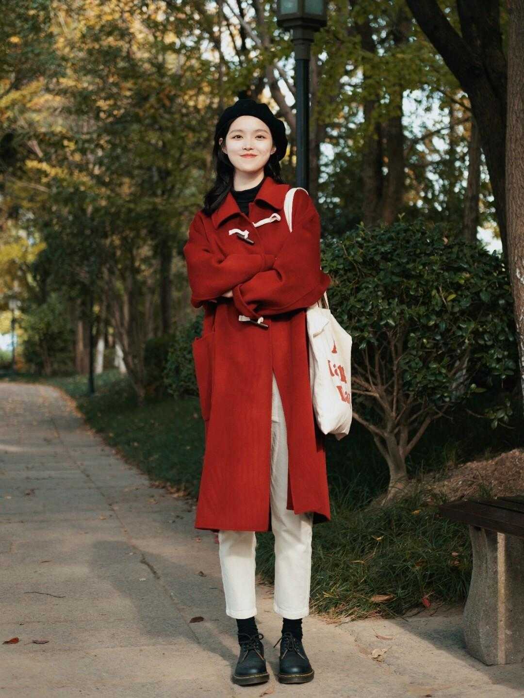 穿搭 这些才是红色大衣的正确搭法,经典稳重又有气场,让你美出新高度