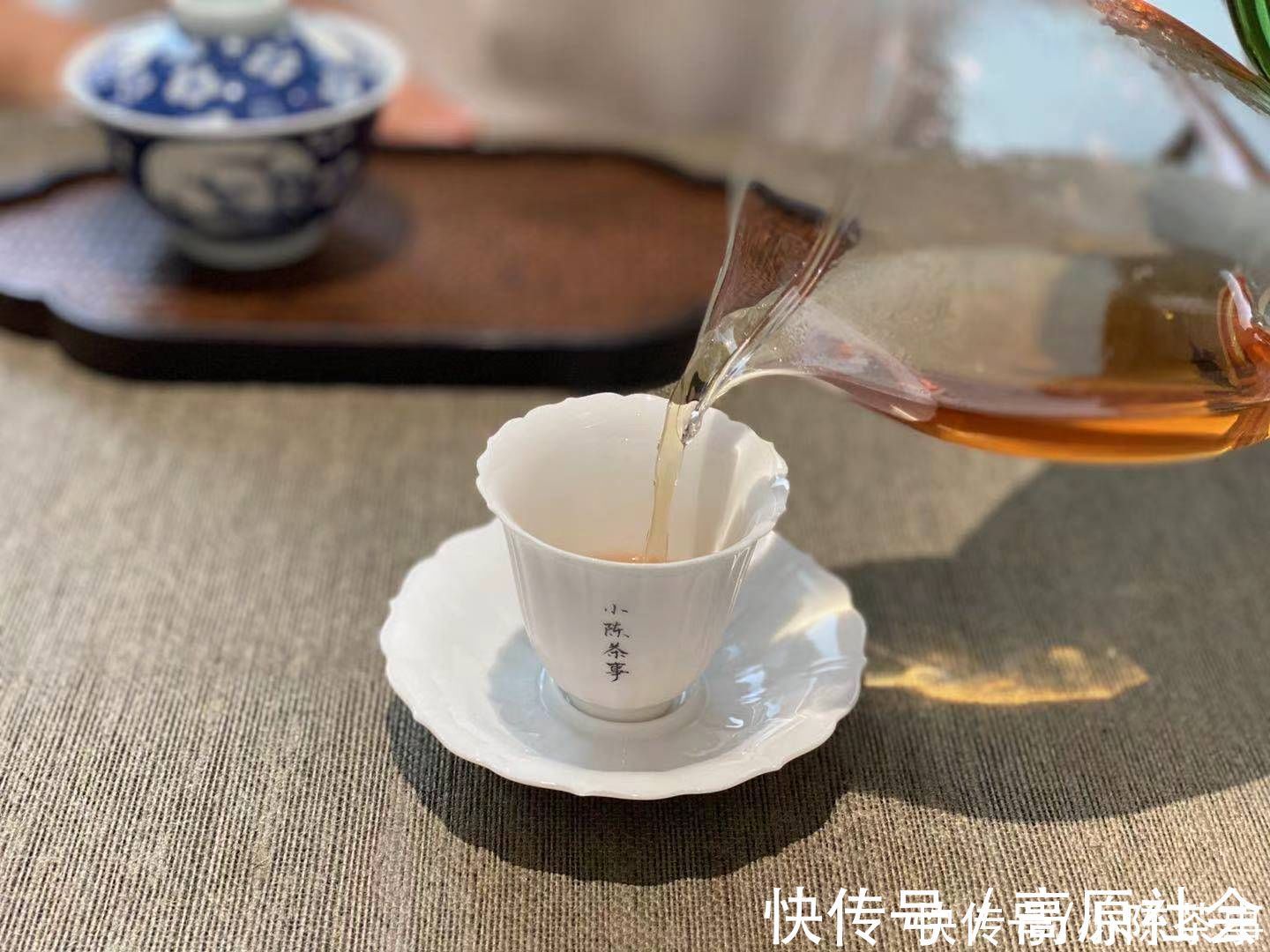 为什么白茶饼没有花香，老茶客提醒，牢记这3个细节，不会被忽悠