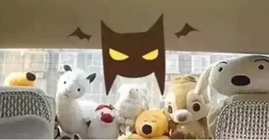 千万别|提醒！坐车时千万别让孩子穿羽绒服，车内这些东西也会致命！