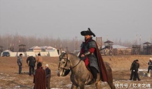 好汉|方腊麾下大将,一连杀了5个好汉,见到关胜后,为何他掉头就跑!