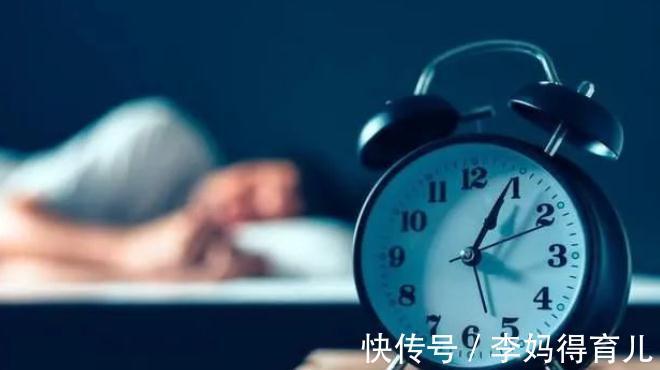 血液|经常凌晨三、四点钟醒来？或是肝血不足，中医1招调气血，治失眠