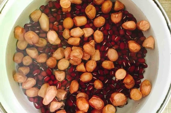 补血养肝|此汤补血养肝、清热健脾,对于内有积热、肝脾两虚者有益