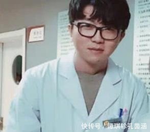 著名|这位著名男星被官方提拔为女团导师,他经常花很多钱租别墅