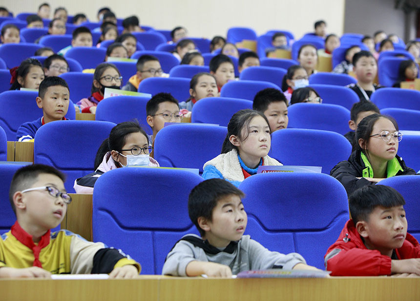 湖北|湖北五峰：千余名师生同学消防知识