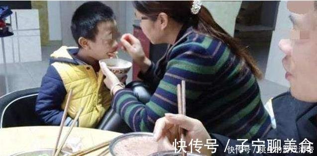 餐具|宝宝不好好吃饭,那是因为父母没有用对方法,以下4点必须要了解